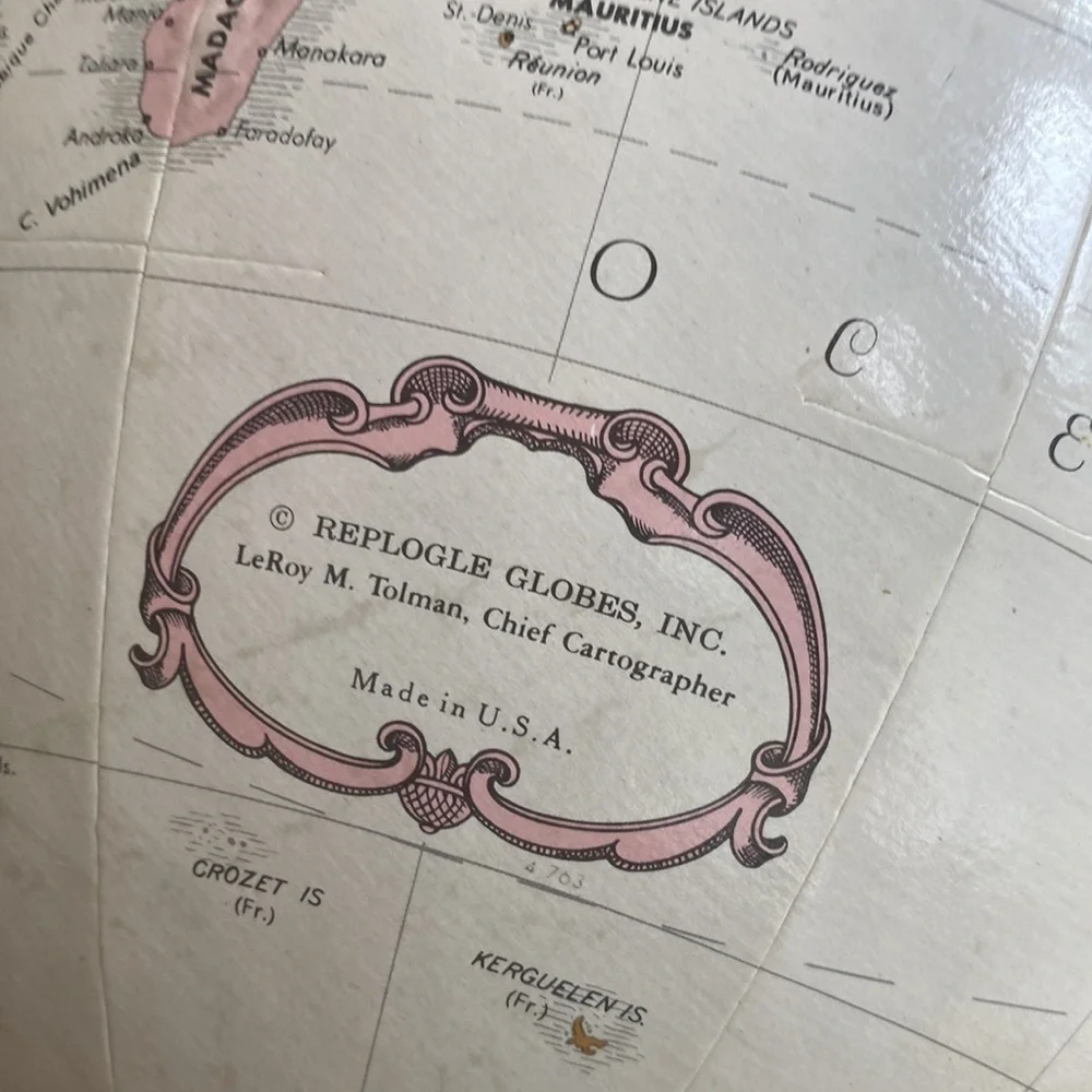 Vintage Globe - Picture 9 of 10